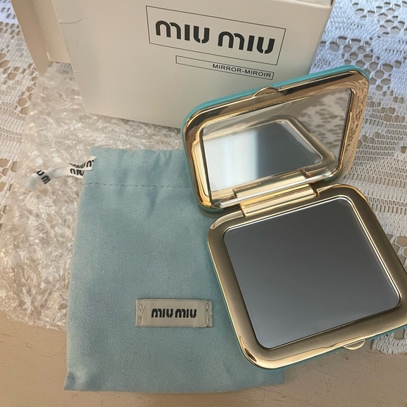 💎Authentic Miu Miu Quilted Mirror - Picture 2 of 2